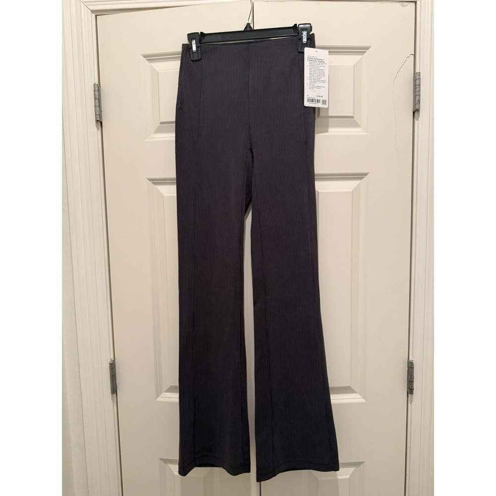 NWT $128 Lululemon‎ Ribbed Softstreme Flared Pants Regular Gray Size 4